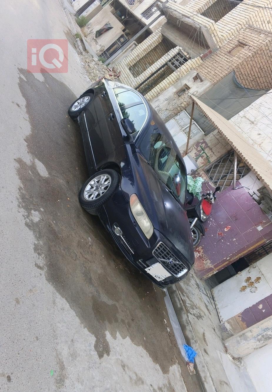فولفو S80
